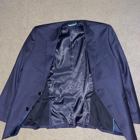 Van Heusen 40S Slim fit suit jacket and pants - Picture 2 of 6